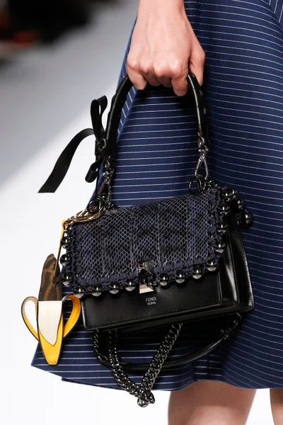 Look 26